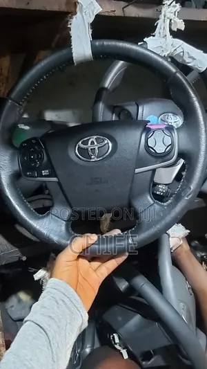 Steering Wheel Toyota Camry 2012/13