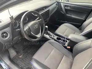 Toyota Corolla SE Special Edition 4dr Sedan (1.8L 4cyl CVT) 2017 Black