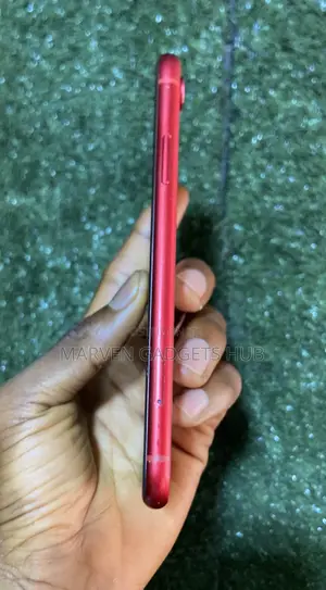 Apple iPhone XR 64 GB Red