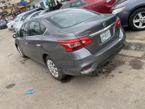 Nissan Sentra 2018 Gray