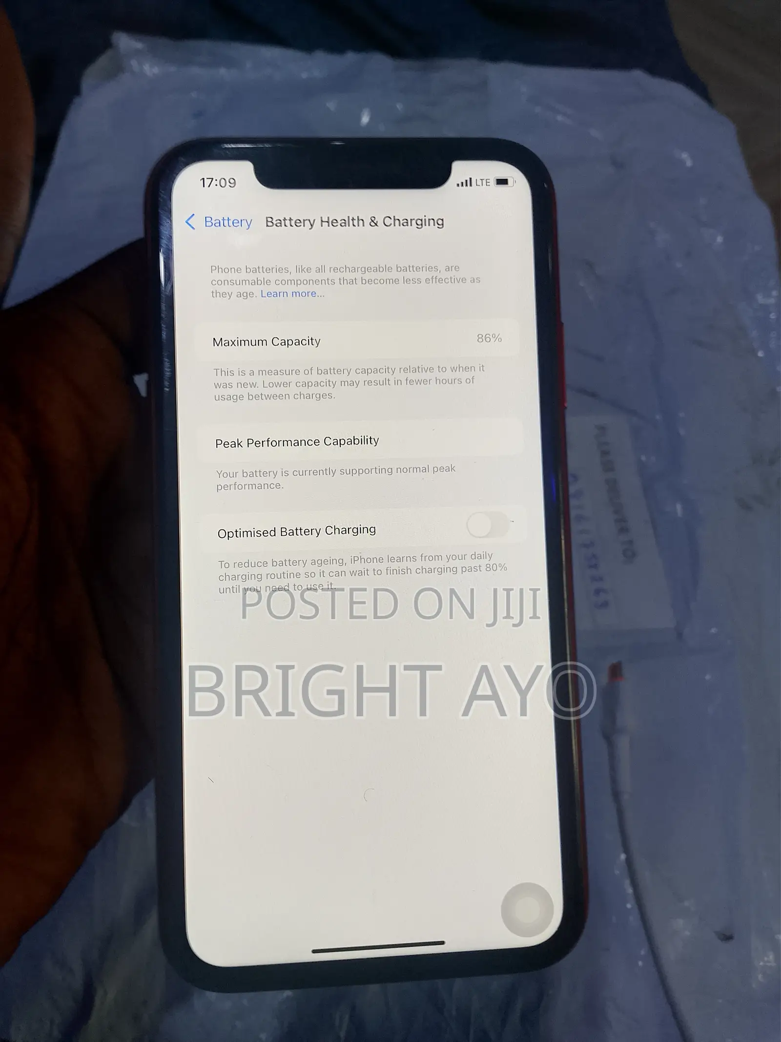 Apple iPhone XR 64 GB Red