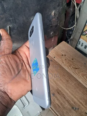 LG G5 32 GB Silver