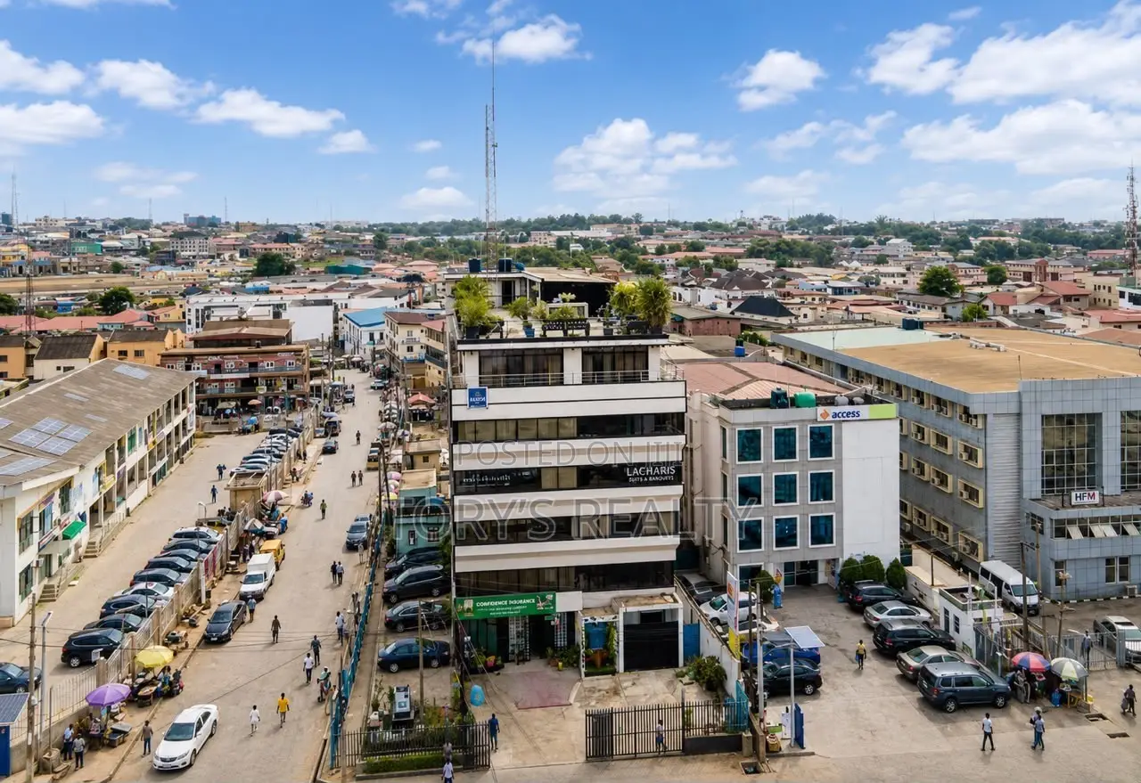 Exquisite Commercial Office Complex