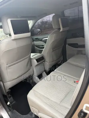 Toyota Highlander XLE 4dr SUV (3.5L 6cyl 6A) 2015 Gray