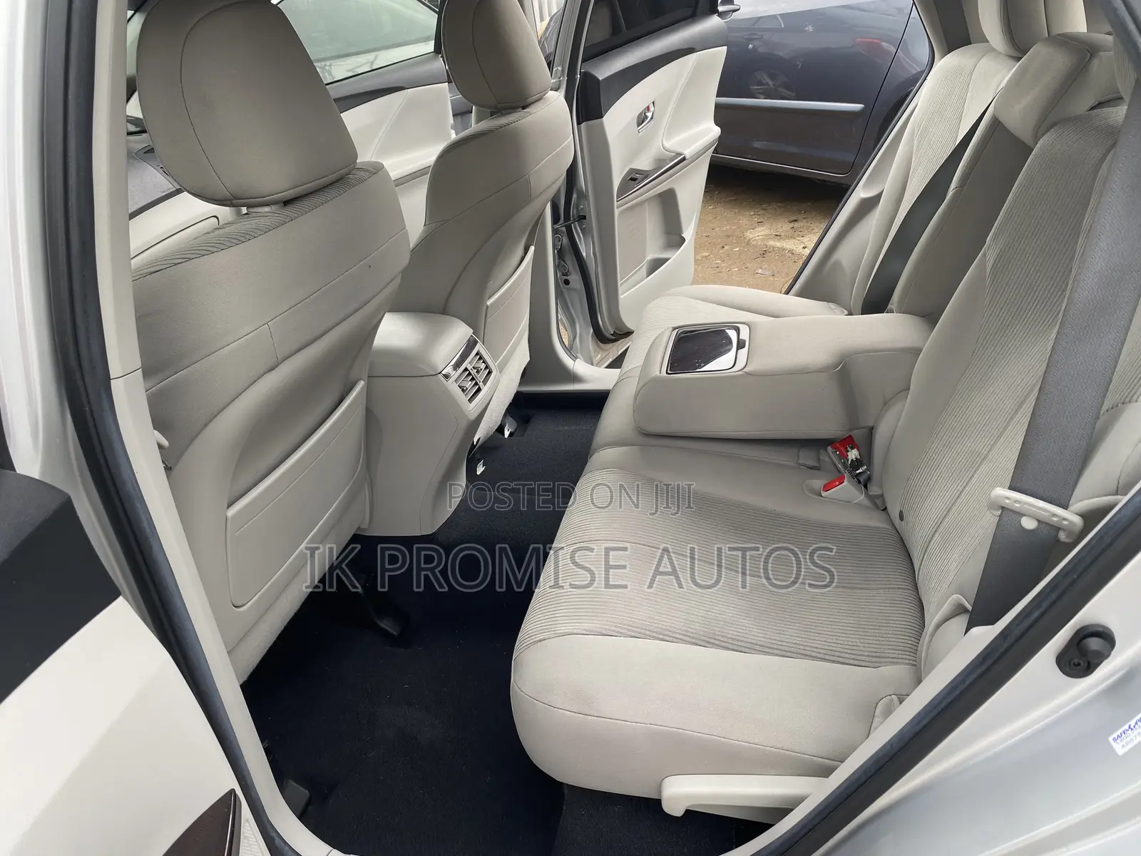 Toyota Venza 2012 Silver