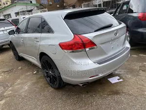 Toyota Venza 2012 Silver