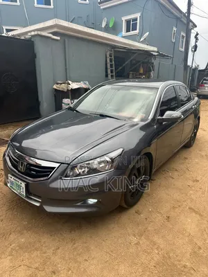 Honda Accord 2010 Gray
