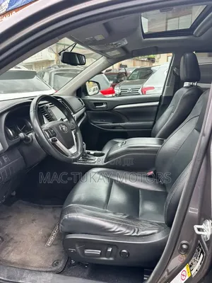 Toyota Highlander XLE V6 4x2 (3.5L 6cyl 6A) 2016 Gray