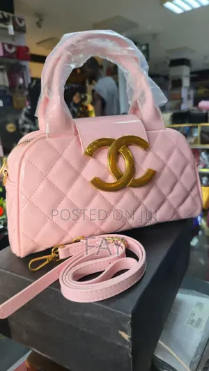 Stylish Pink Quilted Hand Bag