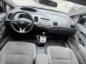 Honda Civic 2010 White
