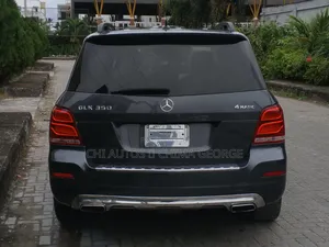Mercedes-Benz GLK-Class Base GLK 350 4dr AWD 4MATIC (3.5L 6cyl 7A) 2015