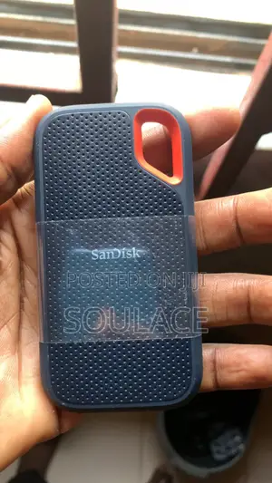 SanDisk Extreme Portable SSD, 1TB.