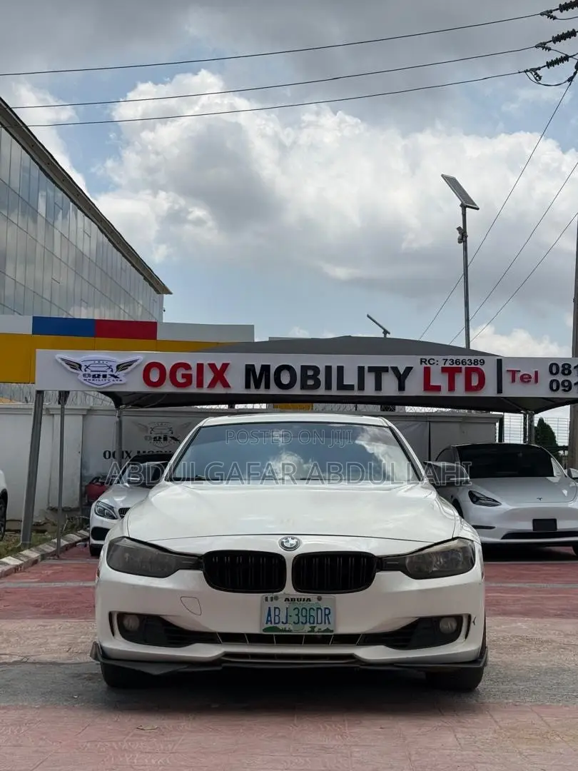 BMW 325i 2013 White