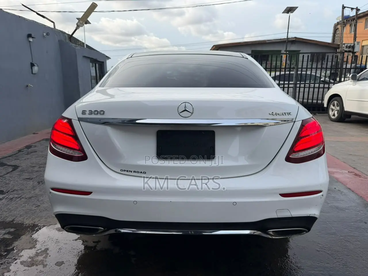 Mercedes-Benz E300 2017 White