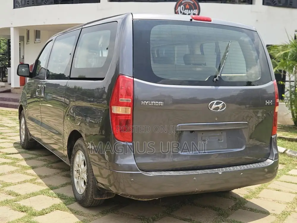 Hyundai H1 2010 Grey