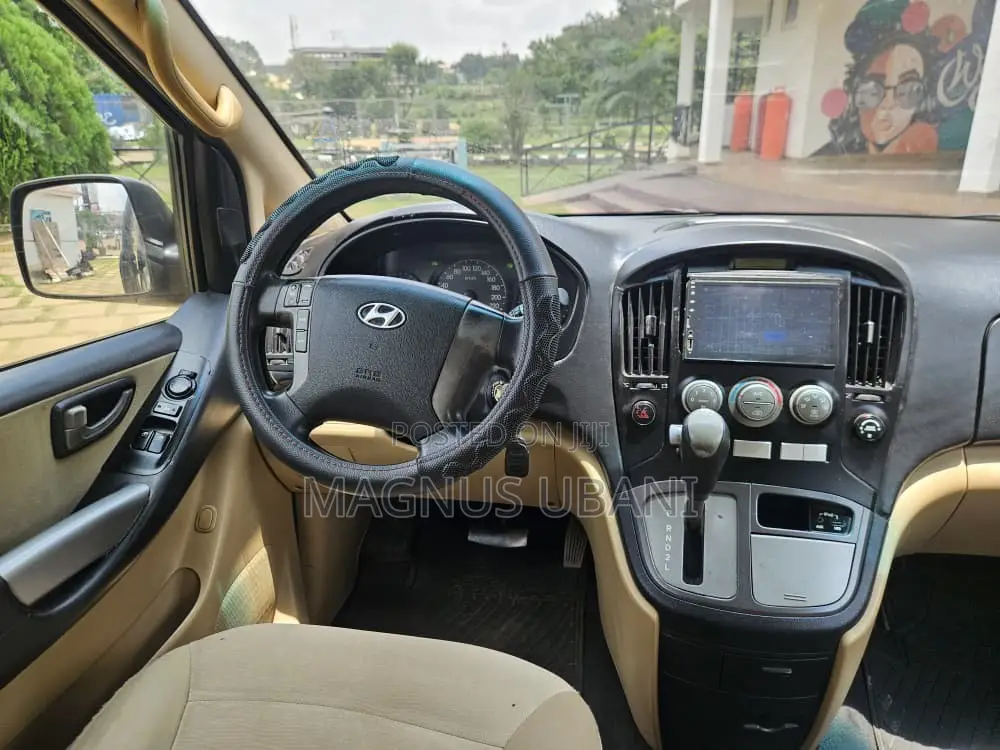 Hyundai H1 2010 Grey