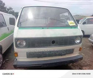 Volkswagen Transporter 2000 White