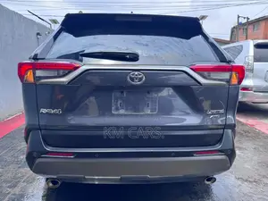 Toyota RAV4 2021 Gray