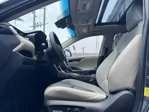 Toyota RAV4 2021 Gray