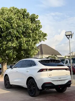 Dongfeng Yipai 008 Ultra 2025 White