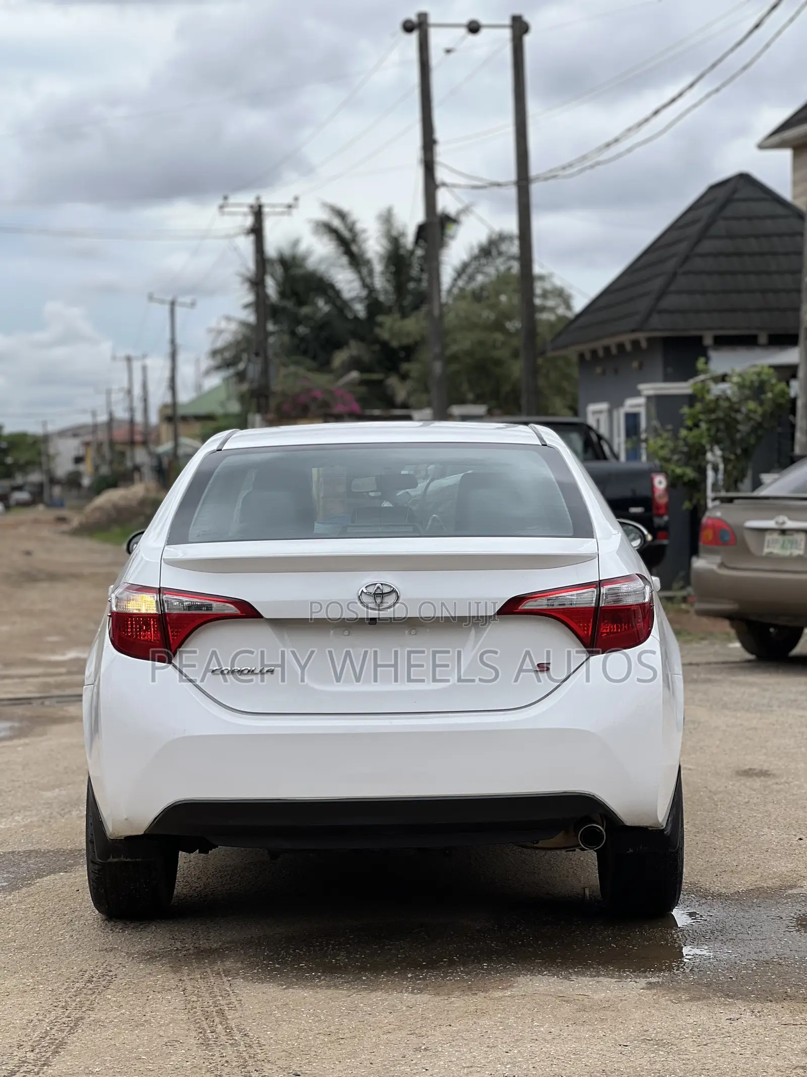 Toyota Corolla 2017 White
