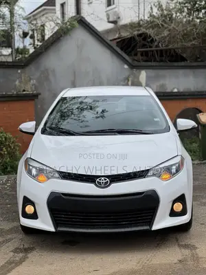 Toyota Corolla 2017 White