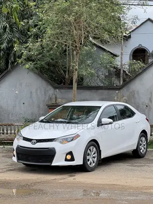 Toyota Corolla 2017 White