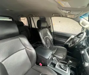 Toyota Land Cruiser Prado 2015 Black