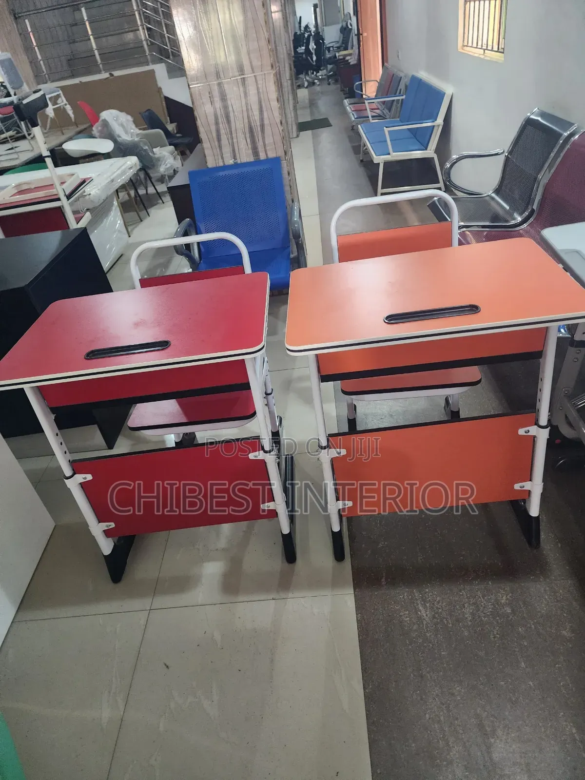 High Quality Brane New Desk.