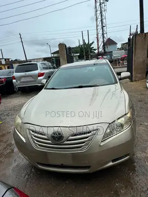Toyota Camry 2008 Gold