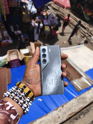 Tecno Camon 40 Pro 4G 256 GB Gray