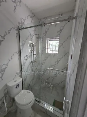 Straight Sliding Shower Glass