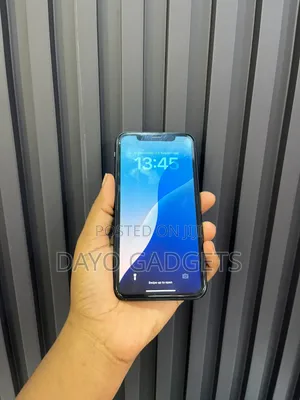 Apple iPhone XR 64 GB Black