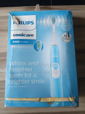 Philips Sonicare DailyClean 3100 Rechargeable Electric Toothbrush