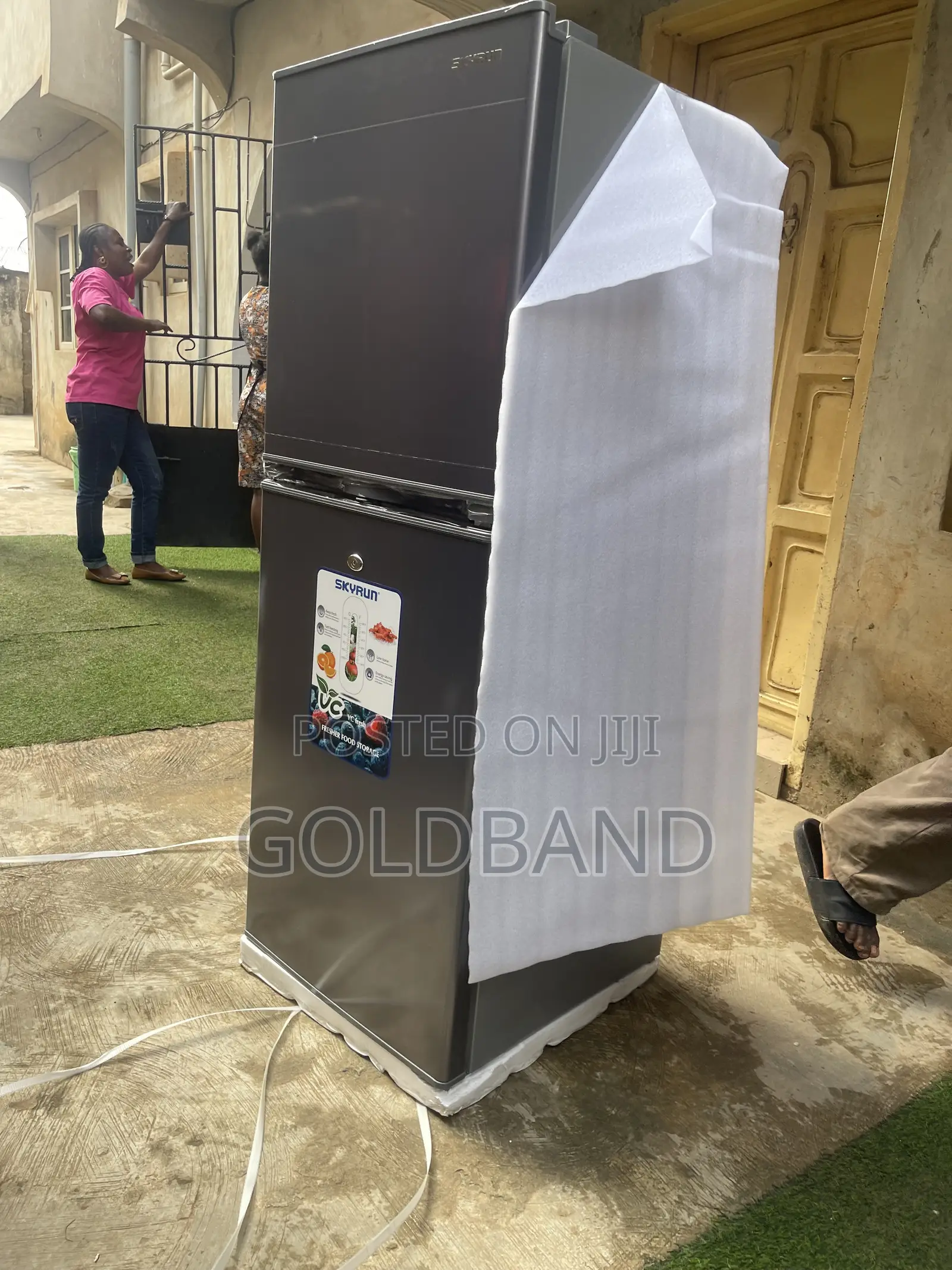 Skyrun BCD-195HS Refrigerator – Freshness Meets Style