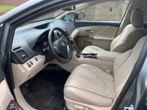 Toyota Venza V6 AWD 2011 Blue