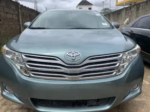 Toyota Venza V6 AWD 2011 Blue