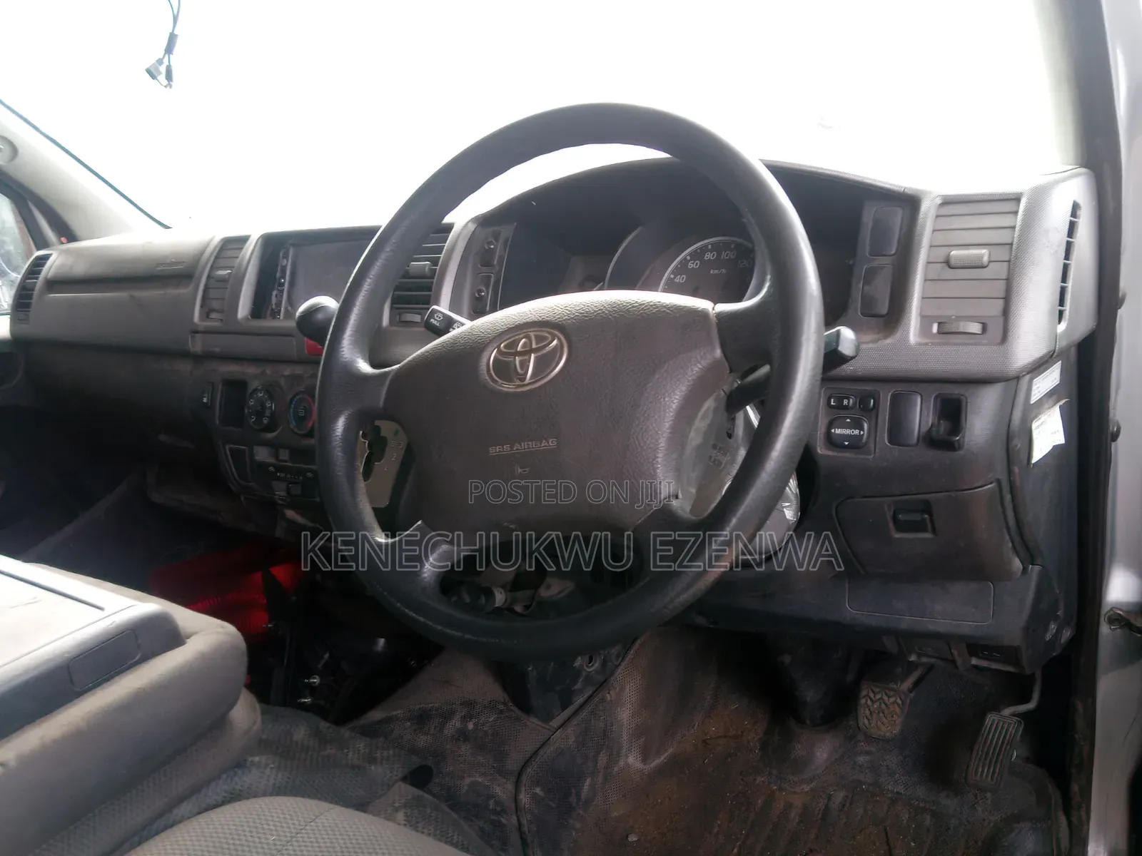 Toyota HiAce 2012 Silver