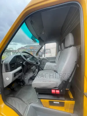 Volkswagen LT 2005 Yellow