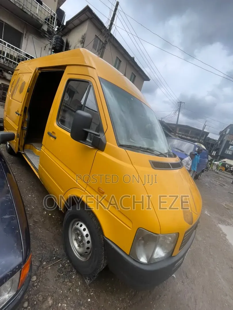 Volkswagen LT 2005 Yellow