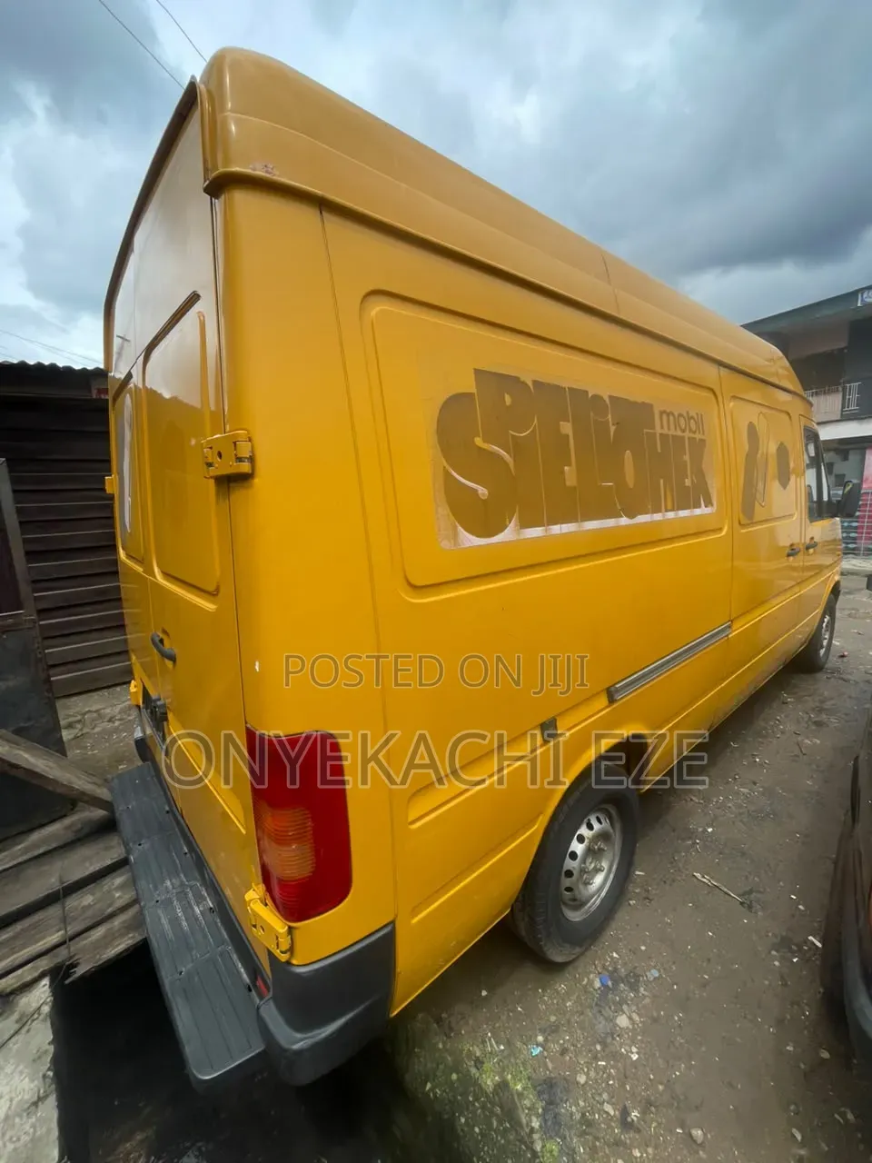 Volkswagen LT 2005 Yellow