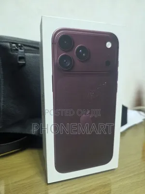 New Apple iPhone 18 Pro Max 2 TB Purple
