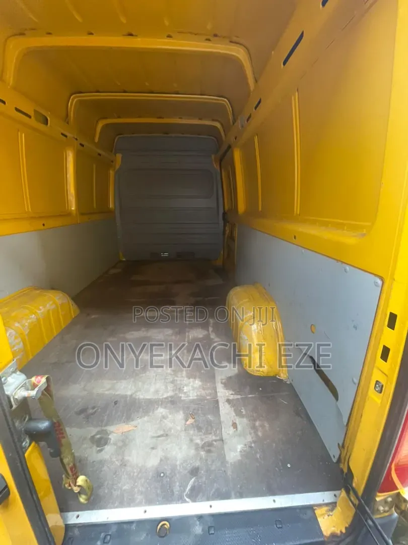 Volkswagen LT 2005 Yellow