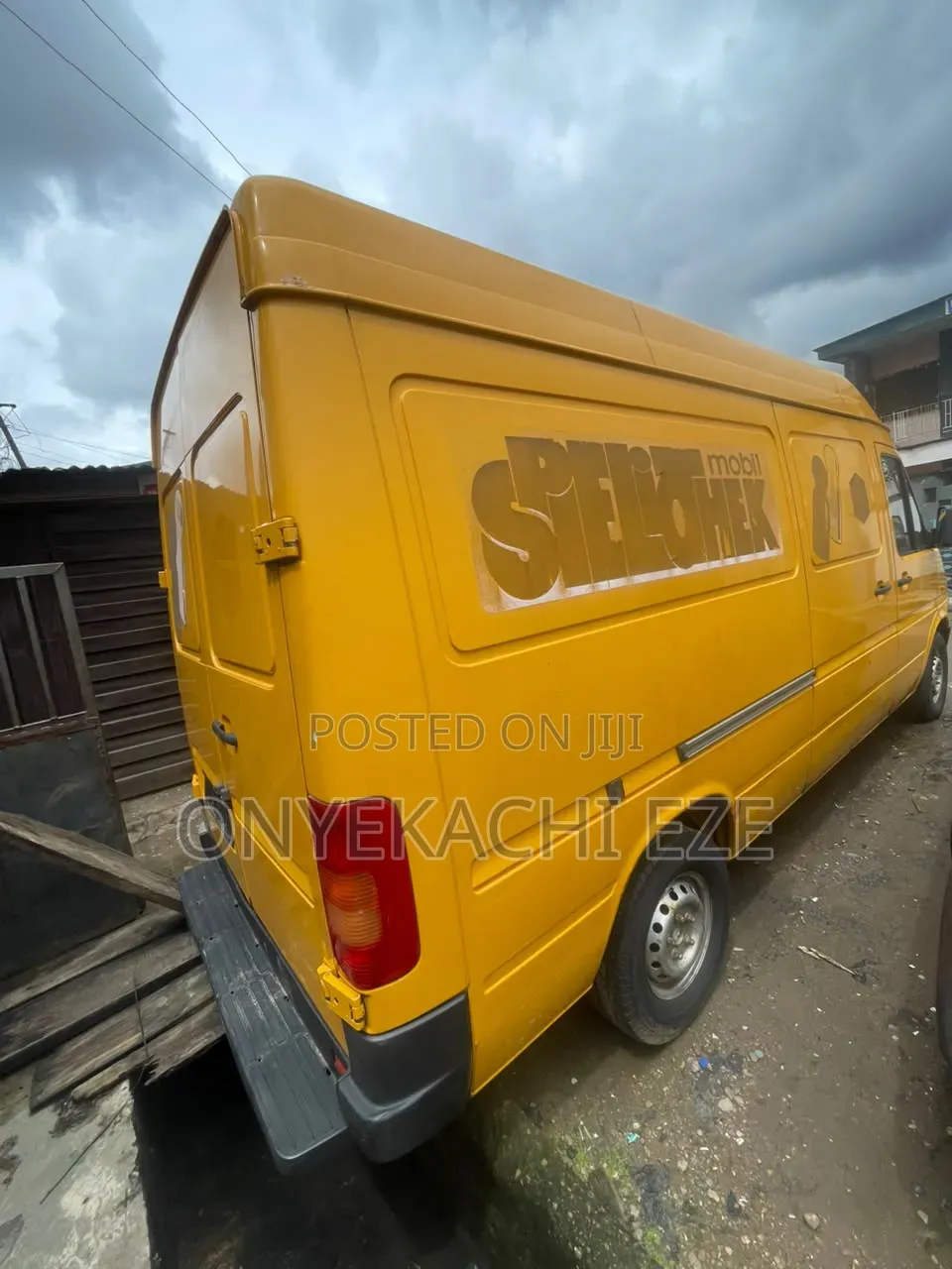 Volkswagen LT 2005 Yellow