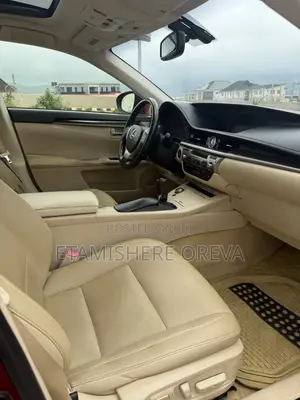Lexus ES 2014 Red