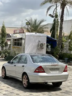 Mercedes-Benz C240 2005 Silver