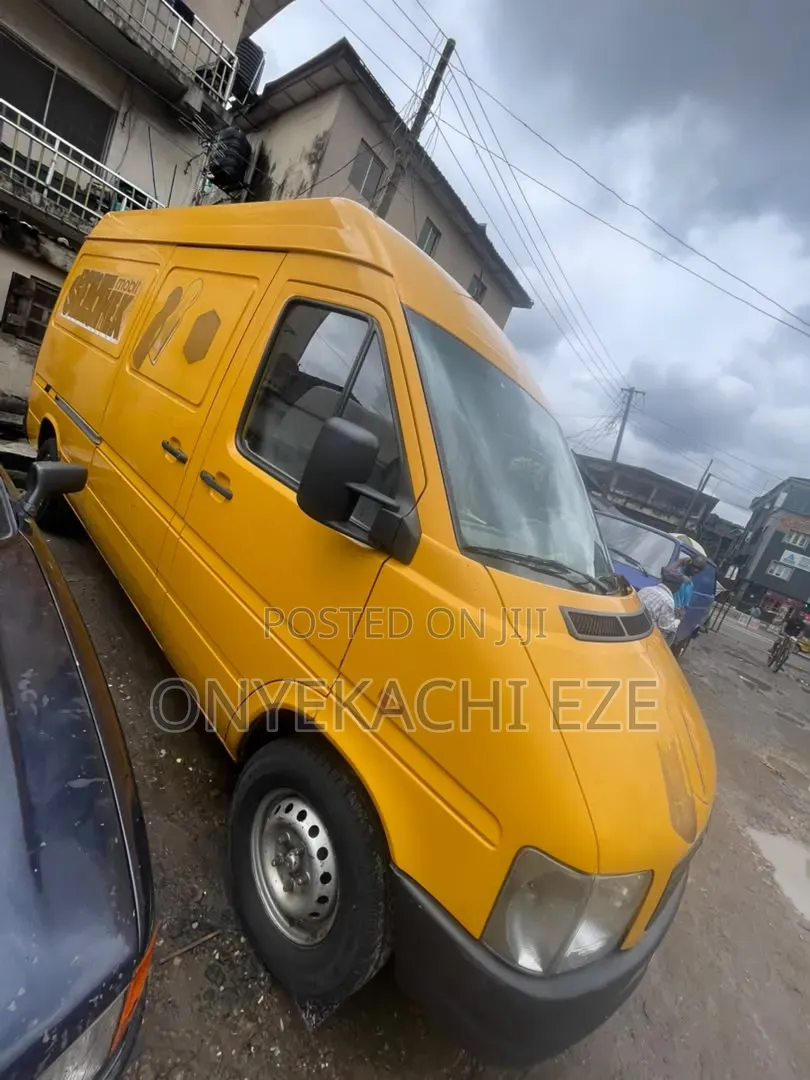 Volkswagen LT 2005 Yellow