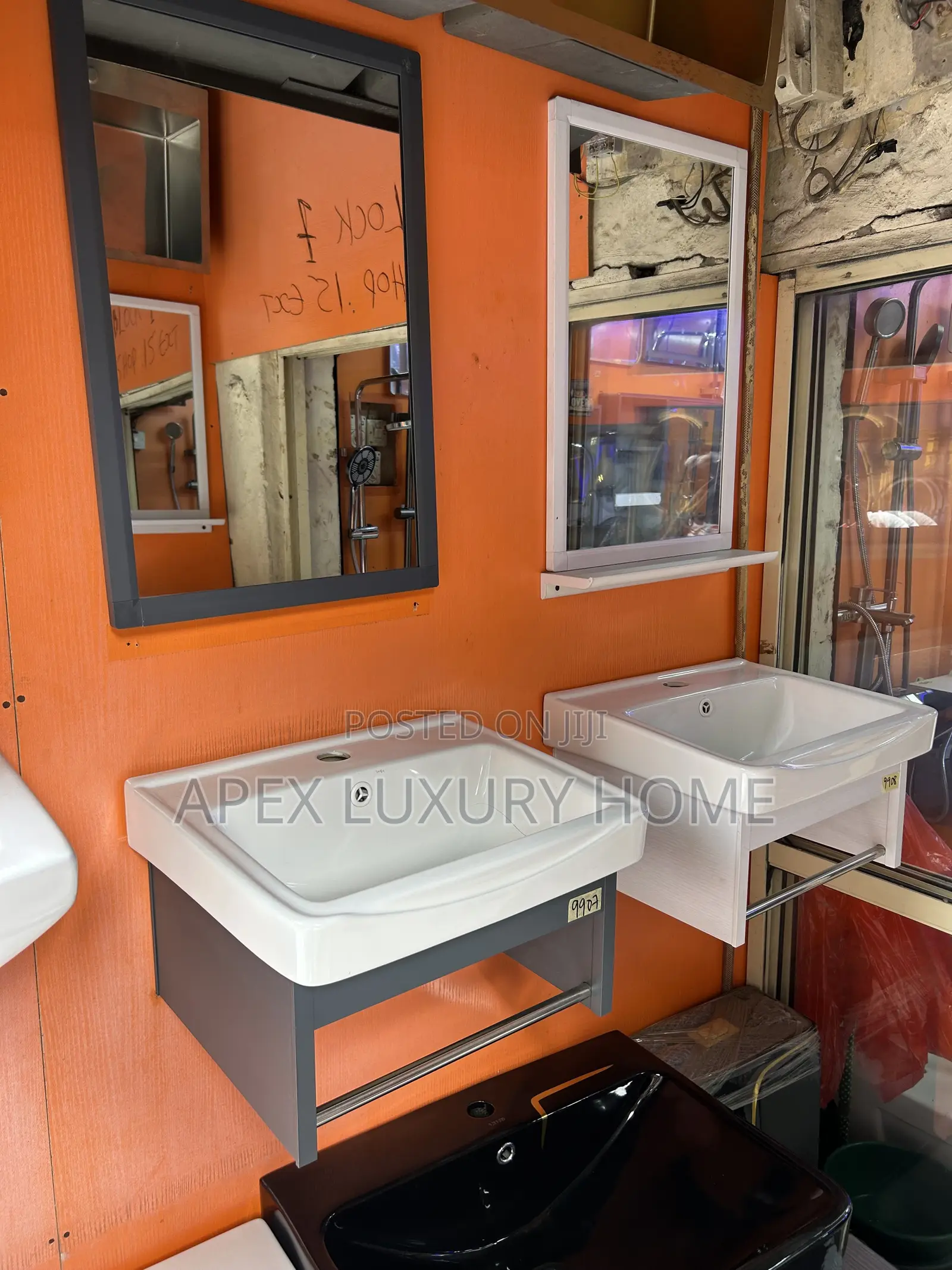 Wall Hung Wash Hand Basin With Mirror