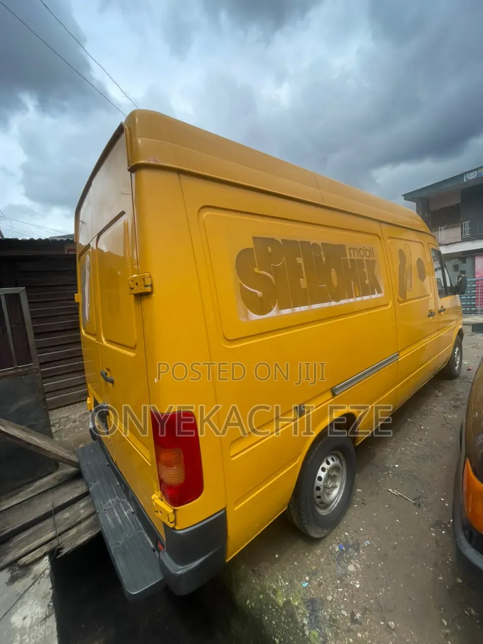 Volkswagen LT 2005 Yellow