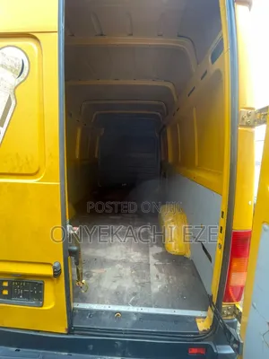 Volkswagen LT 2005 Yellow